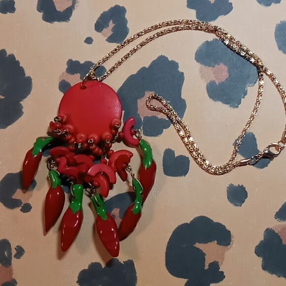 Chili pepper necklace - Picture 1 of 5